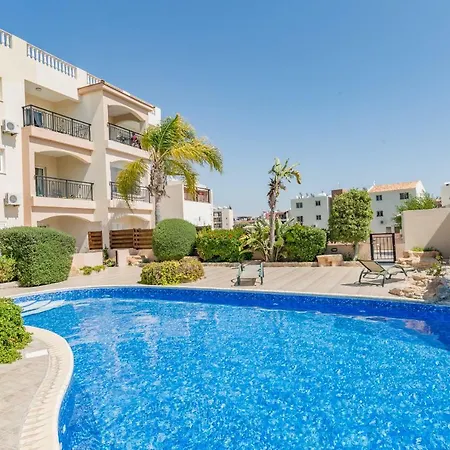 Sun Island Apartment *